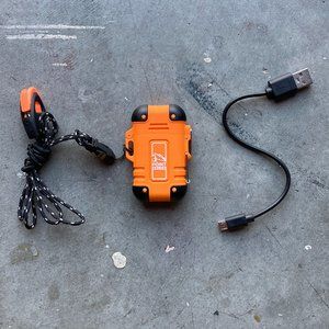 Point Below rechargeable lighter